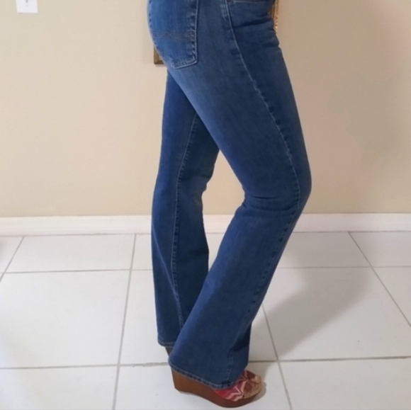 Reba Wedge Heels - Picture 8 of 10